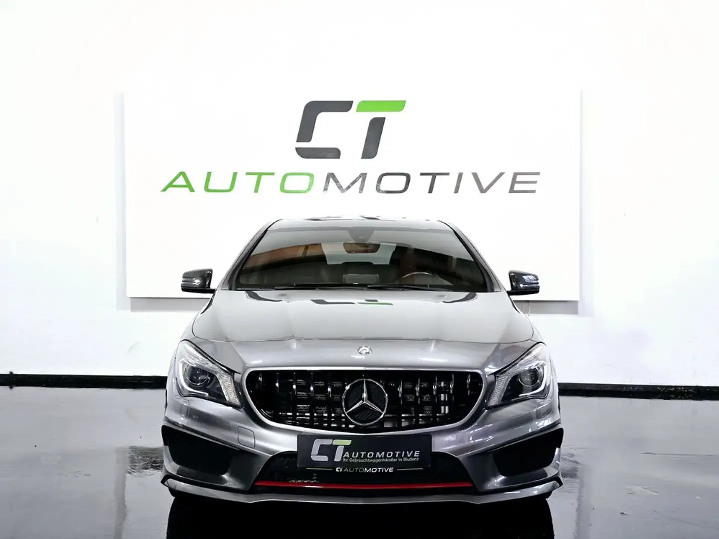 Mercedes-Benz CLA 250 Sport AMG-Line 4MATIC Aut. Gris - 2