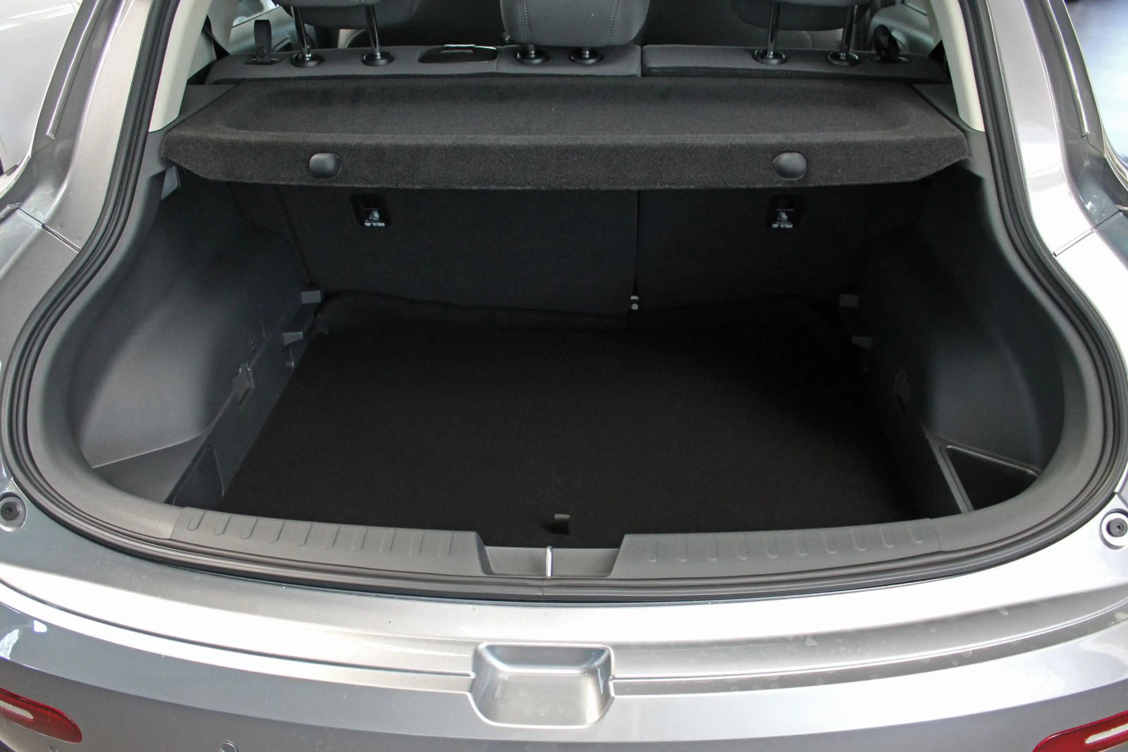 GWM Others ORA 5 HYBRID Premium — photo 7