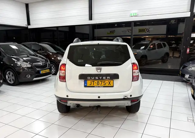 Dacia Duster view 11