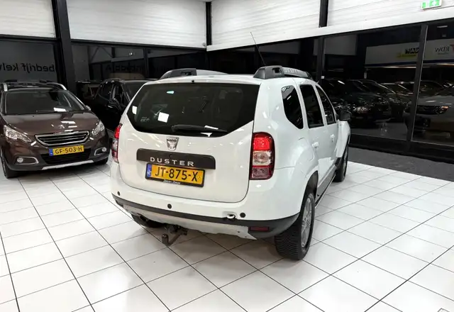 Dacia Duster view 12