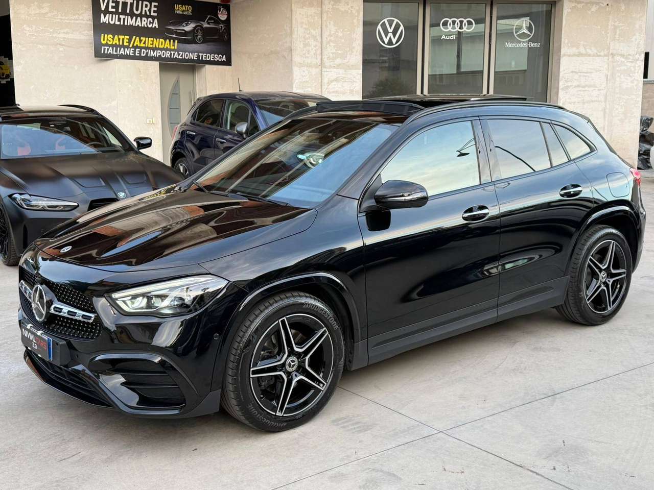 Mercedes-Benz GLA 200 d AMG PREMIUM PLUS *TETTO PANORAMICO* *LUCI AMBIENTE*