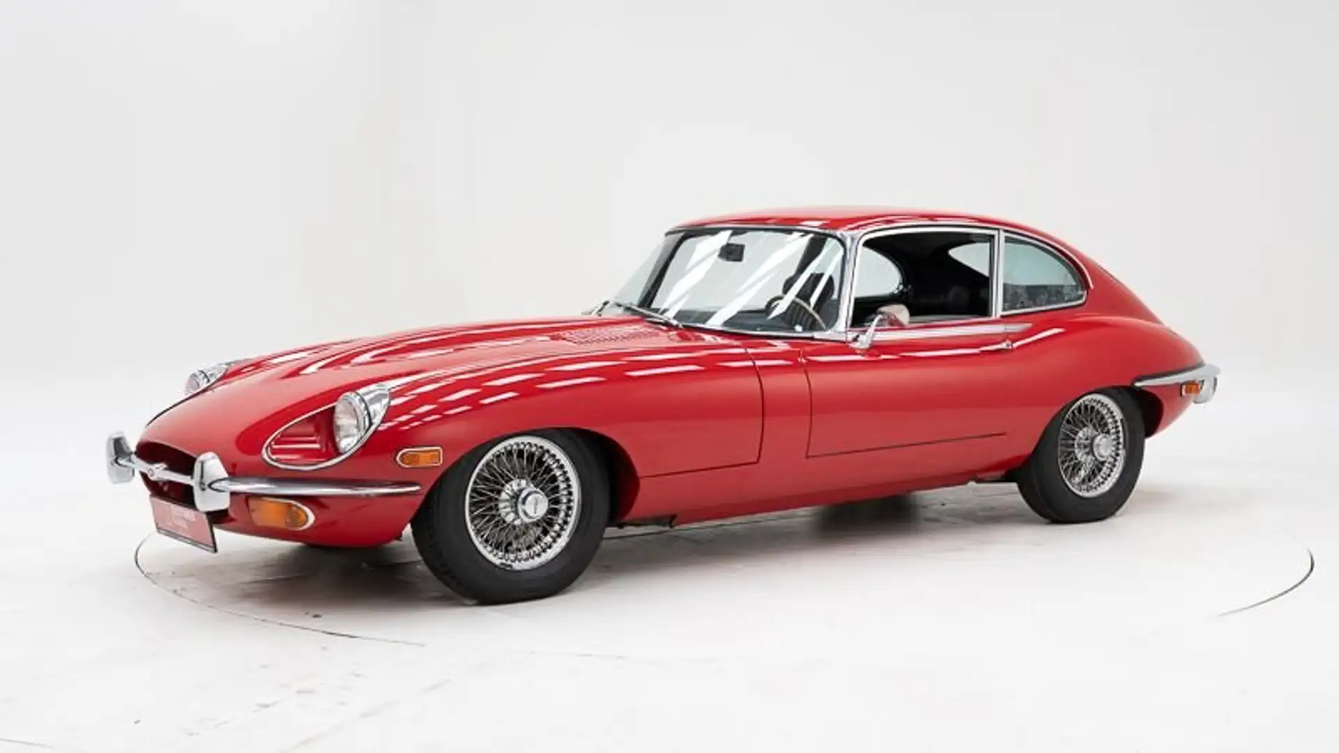 Jaguar E-Type 4.2 2+2 '69 CH577bw Rouge - 1
