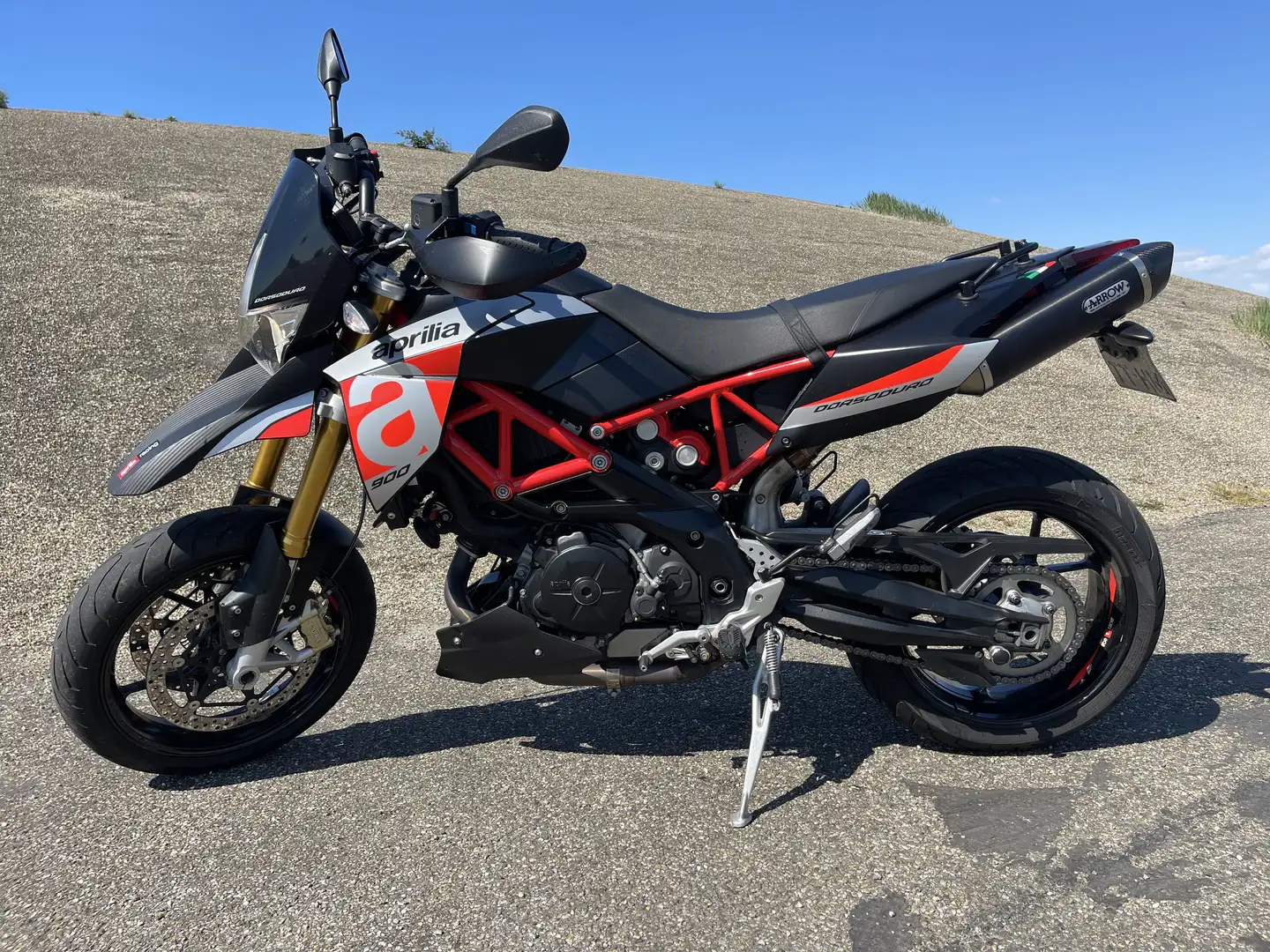 Aprilia Dorsoduro dorsoduro 900 Schwarz - 1