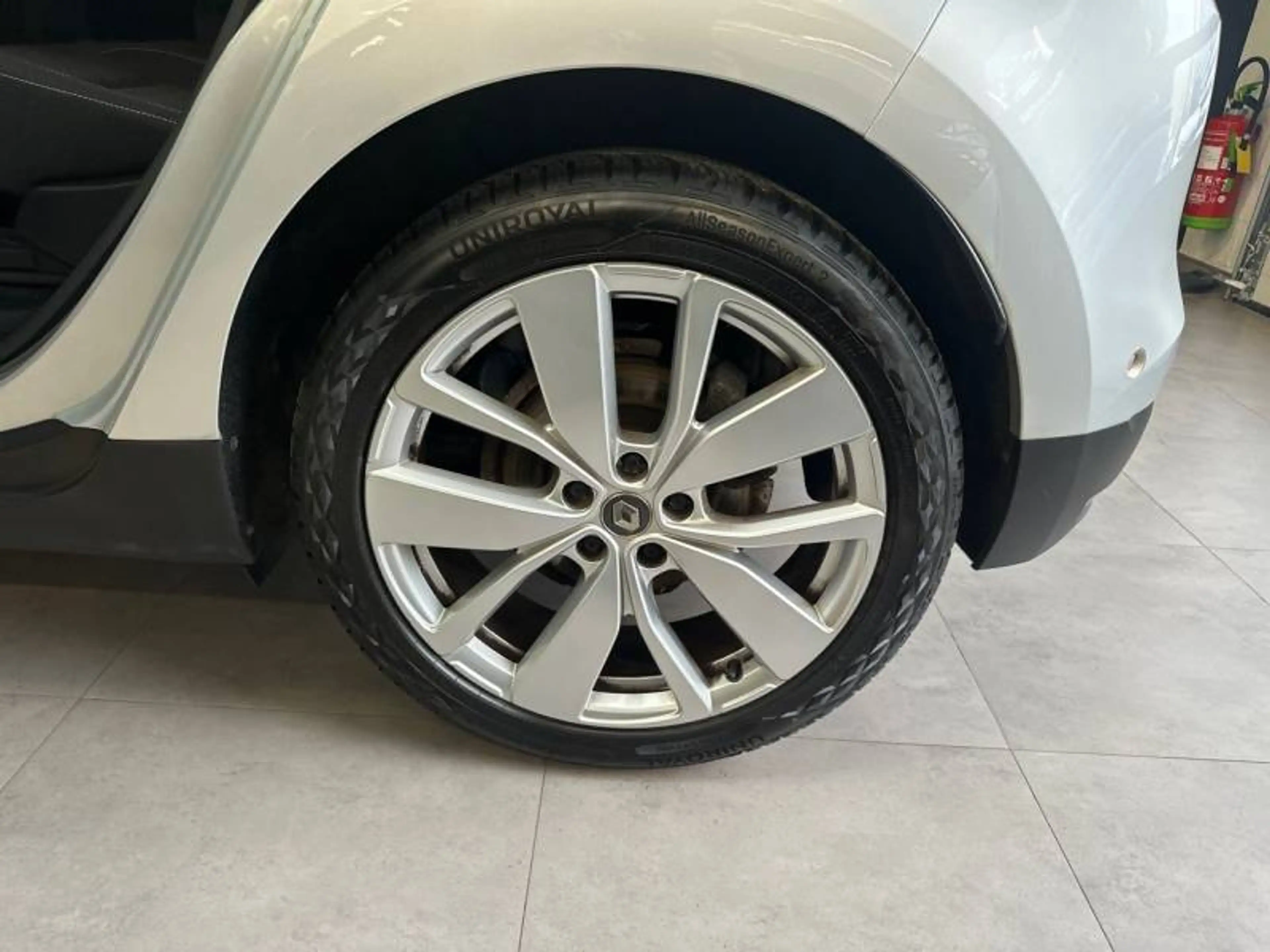 Renault Scenic 4 TCe 115 GPF Limited#2 — photo 11
