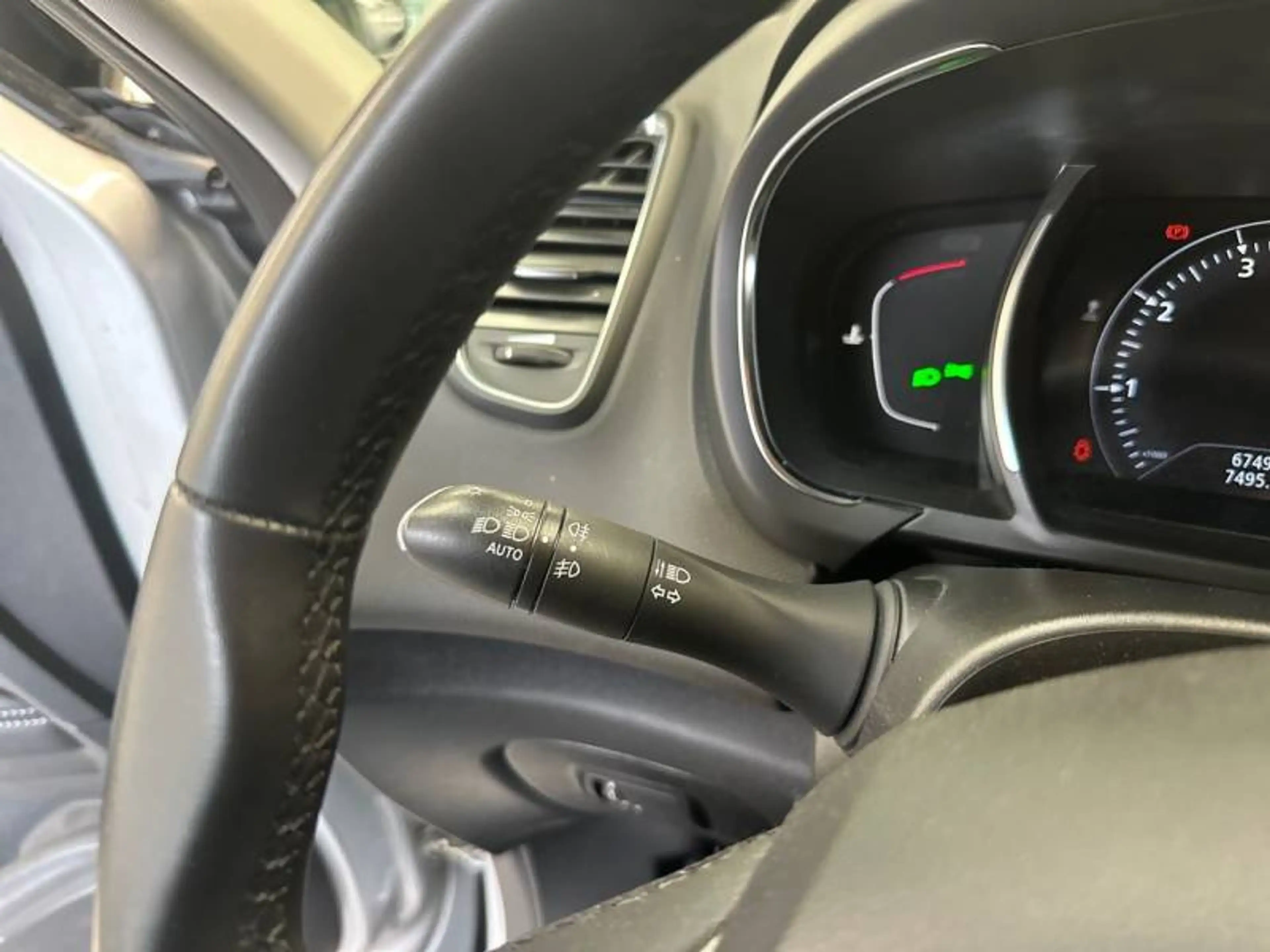 Renault Scenic 4 TCe 115 GPF Limited#2 — photo 13