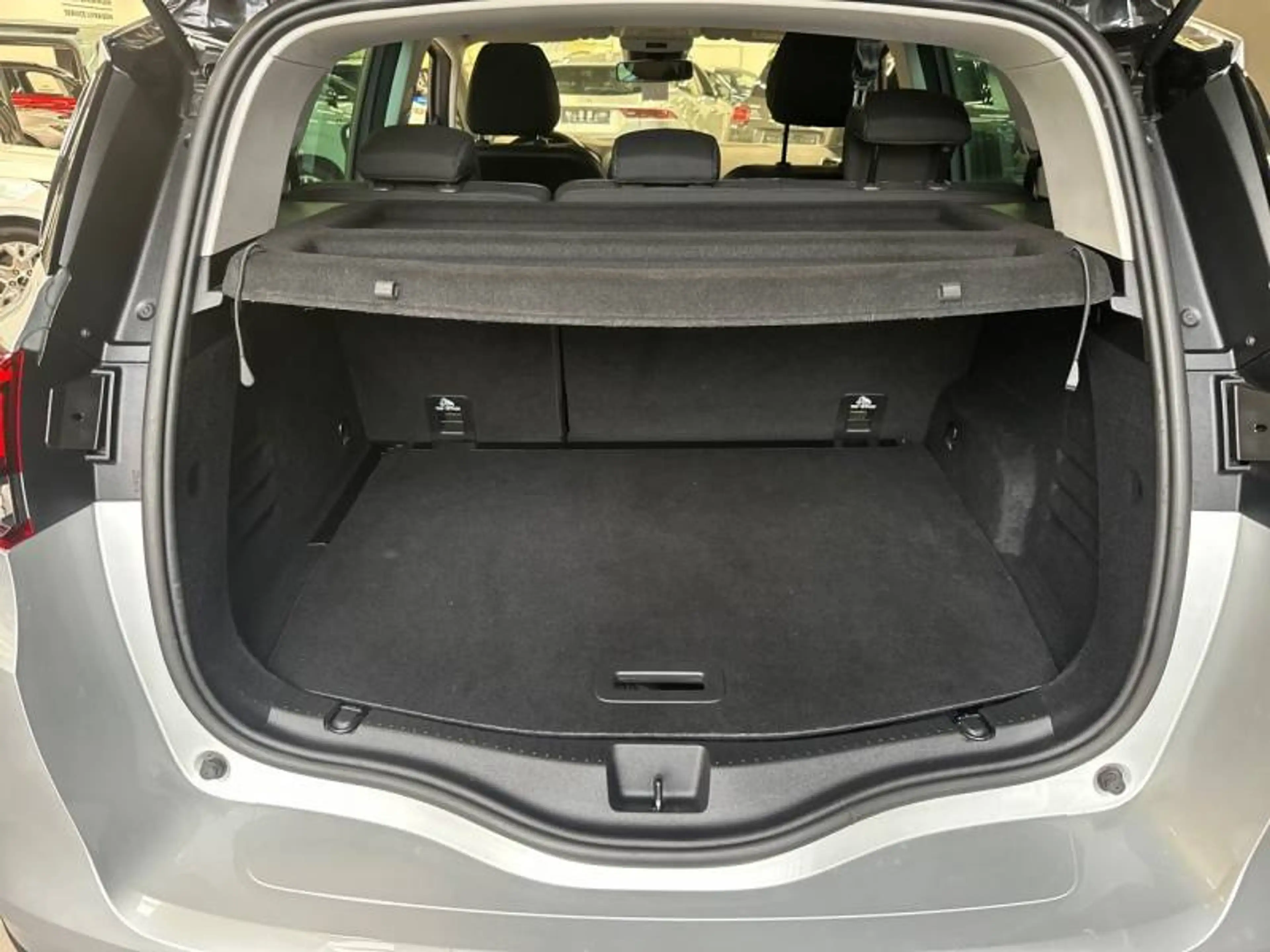 Renault Scenic 4 TCe 115 GPF Limited#2 — photo 6