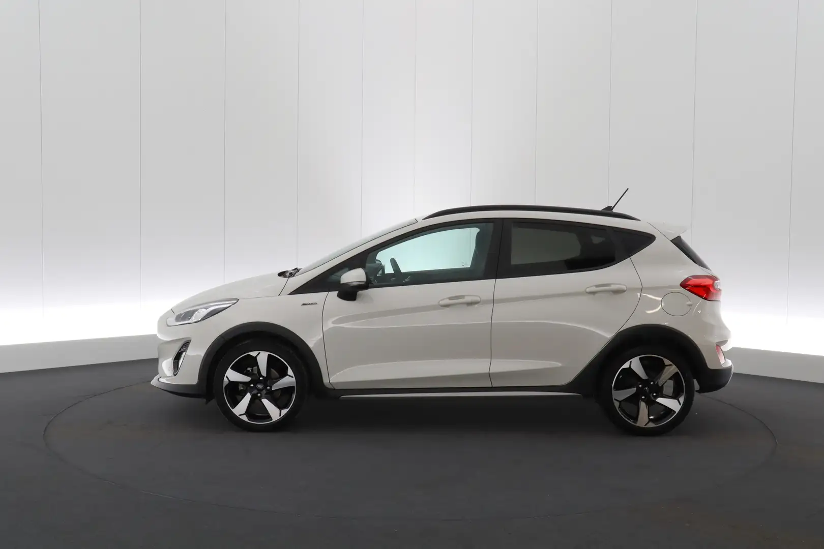 Ford Fiesta 1.0i EcoBoost Active PDC Carplay Verw. Stuur & Zet Beige - 2