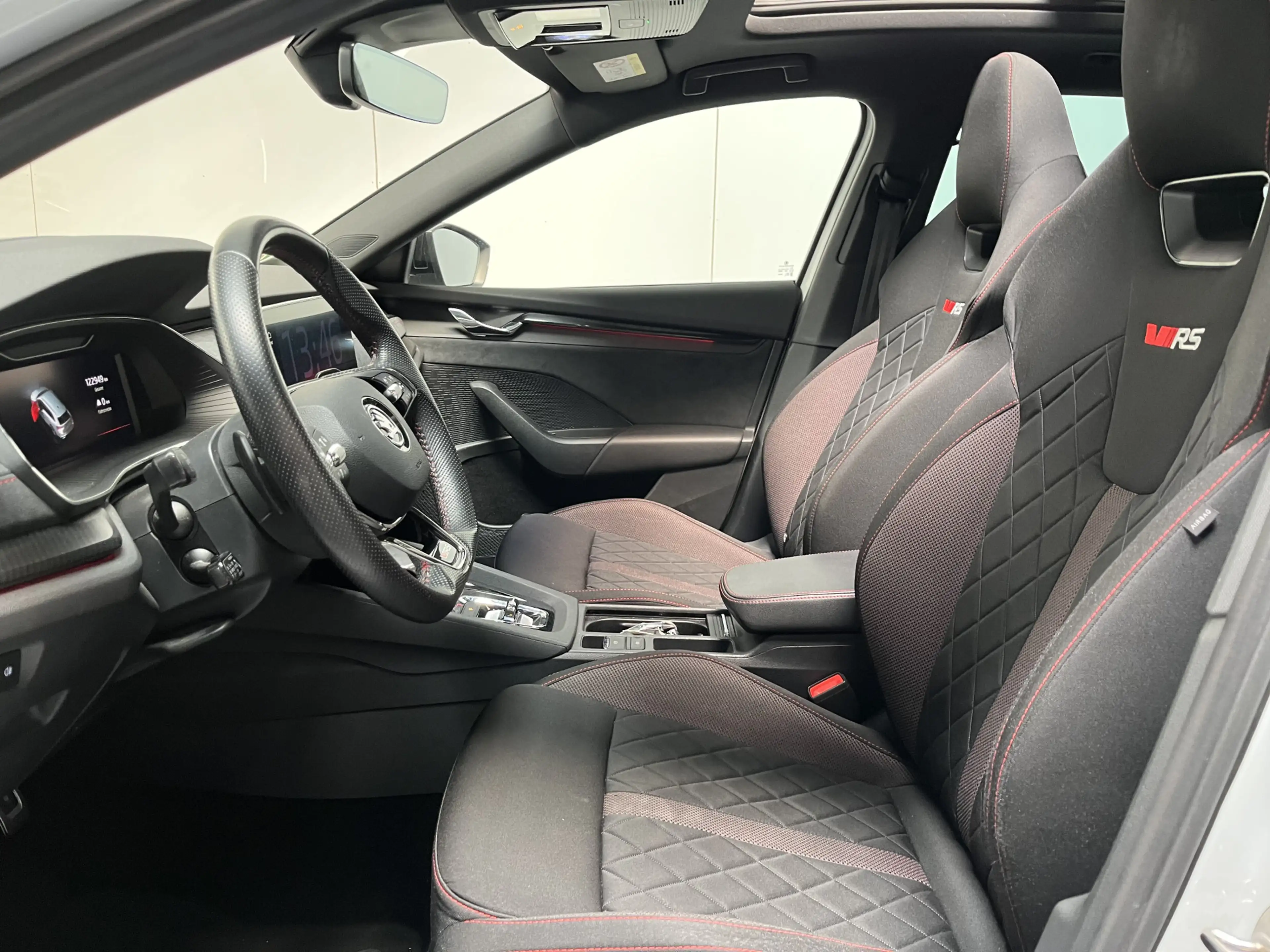 Skoda Octavia Combi 1.4 TSI RS iV PHEV / AUTOMAAT/ 245 PK/ PANO/ — photo 6