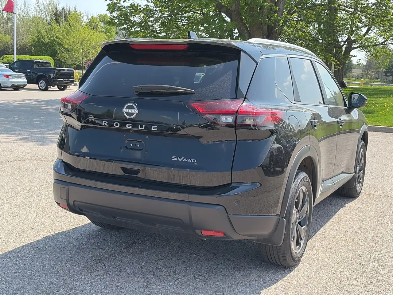 Nissan Rogue снимка Nissan Rogue