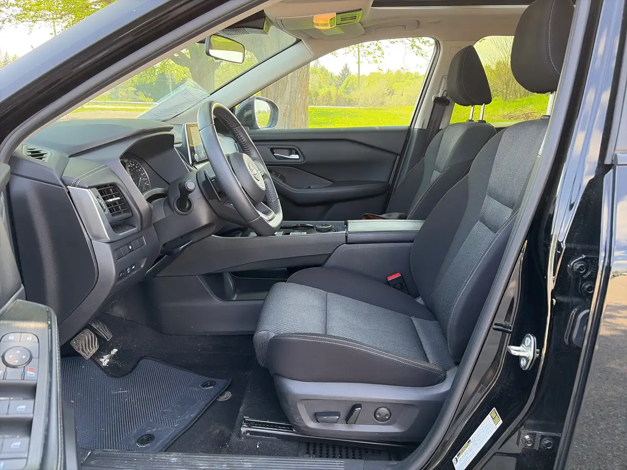 Nissan Rogue снимка Nissan Rogue
