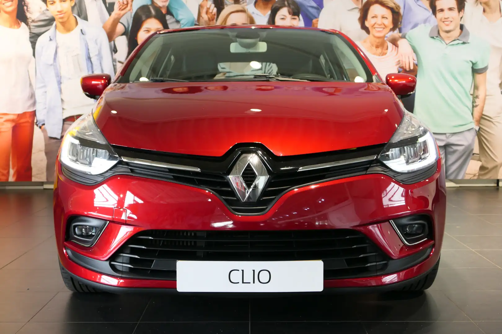 Renault Clio TCe 90 Intens - Cruise, Afneembare Trekhaak, Senso Rosso - 2