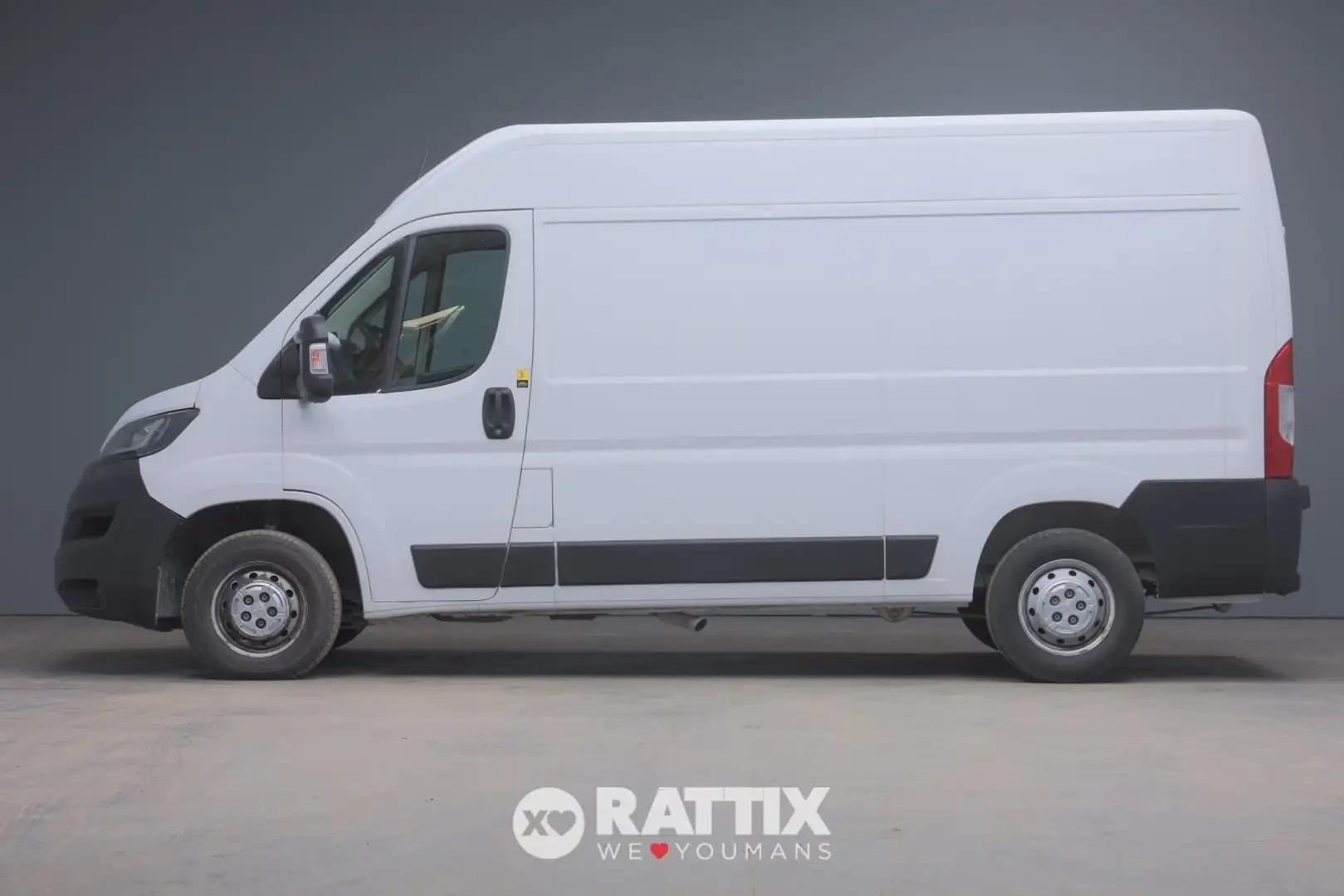 Peugeot Boxer 330 2.2 bluehdi 140CV L2H2 autocarro IVA ESCLUSA Білий - 2