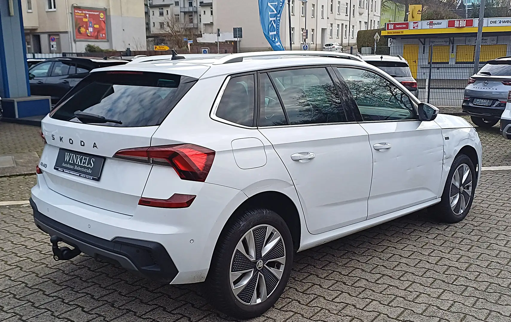 Skoda Kamiq Kamiq Selection DSG-Navi-Kamera-SH-ACC-17-AHKschwe Weiß - 2
