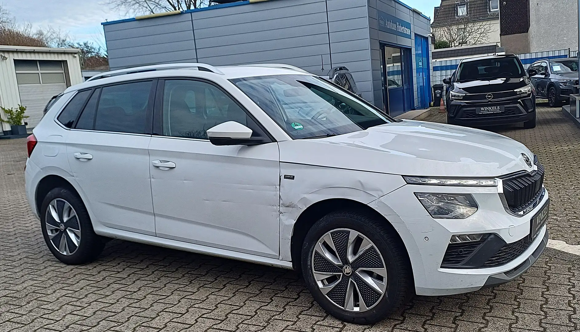 Skoda Kamiq Kamiq Selection DSG-Navi-Kamera-SH-ACC-17-AHKschwe Weiß - 1