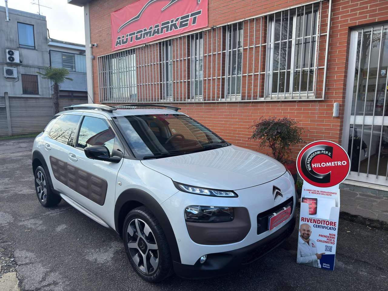 Citroen C4 Cactus 1.6 bluehdi Shine 100cv ETG6 AUTO TETTO
