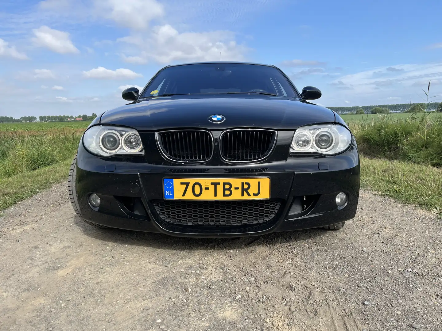 BMW 130 Cup crna - 2