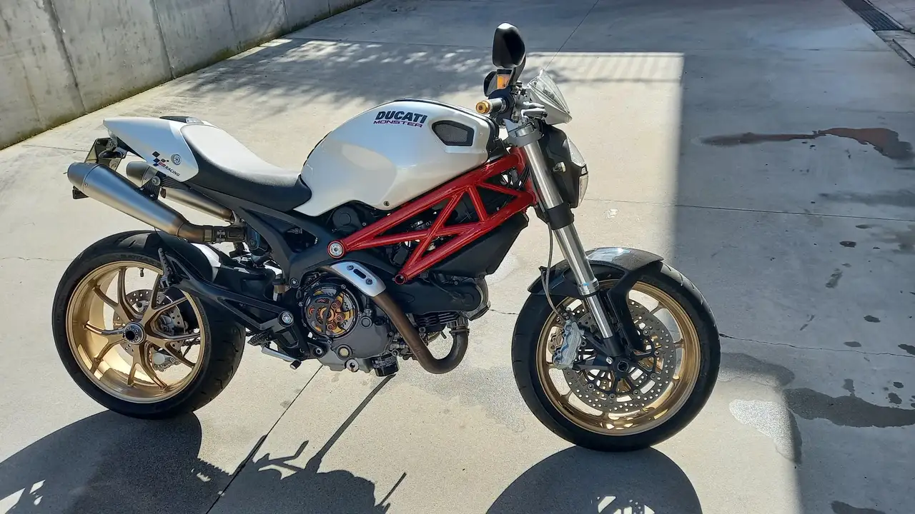 Ducati Monster 1100