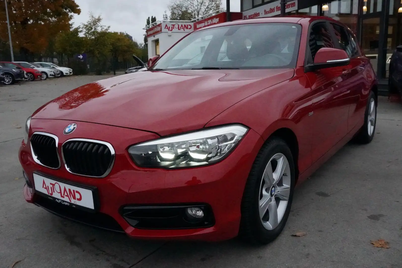 BMW 118 118i Edition Sport Line Shadow Sitzheizung PDC Rot - 2