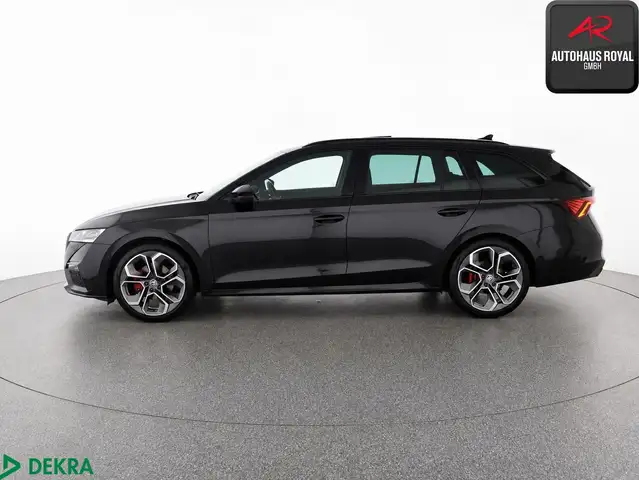 Skoda Octavia view 2