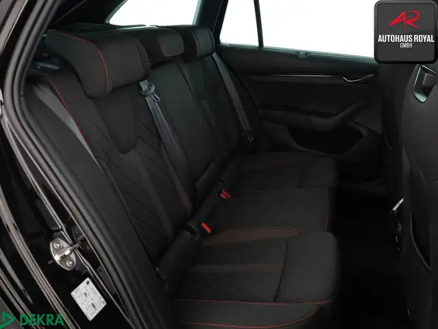 Skoda Octavia view 13