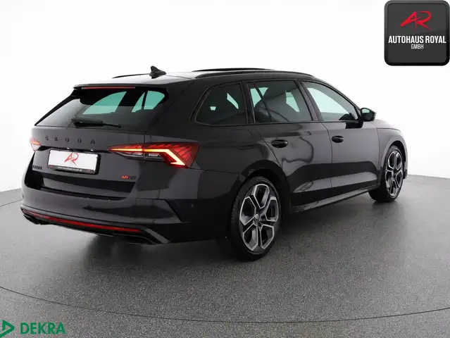 Skoda Octavia view 5