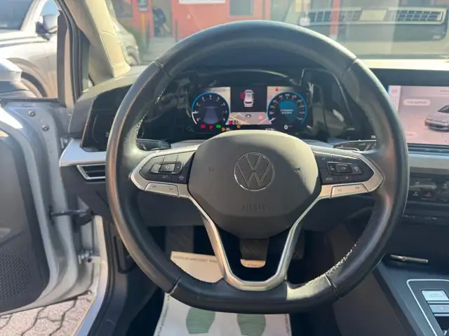 Volkswagen Golf view 14