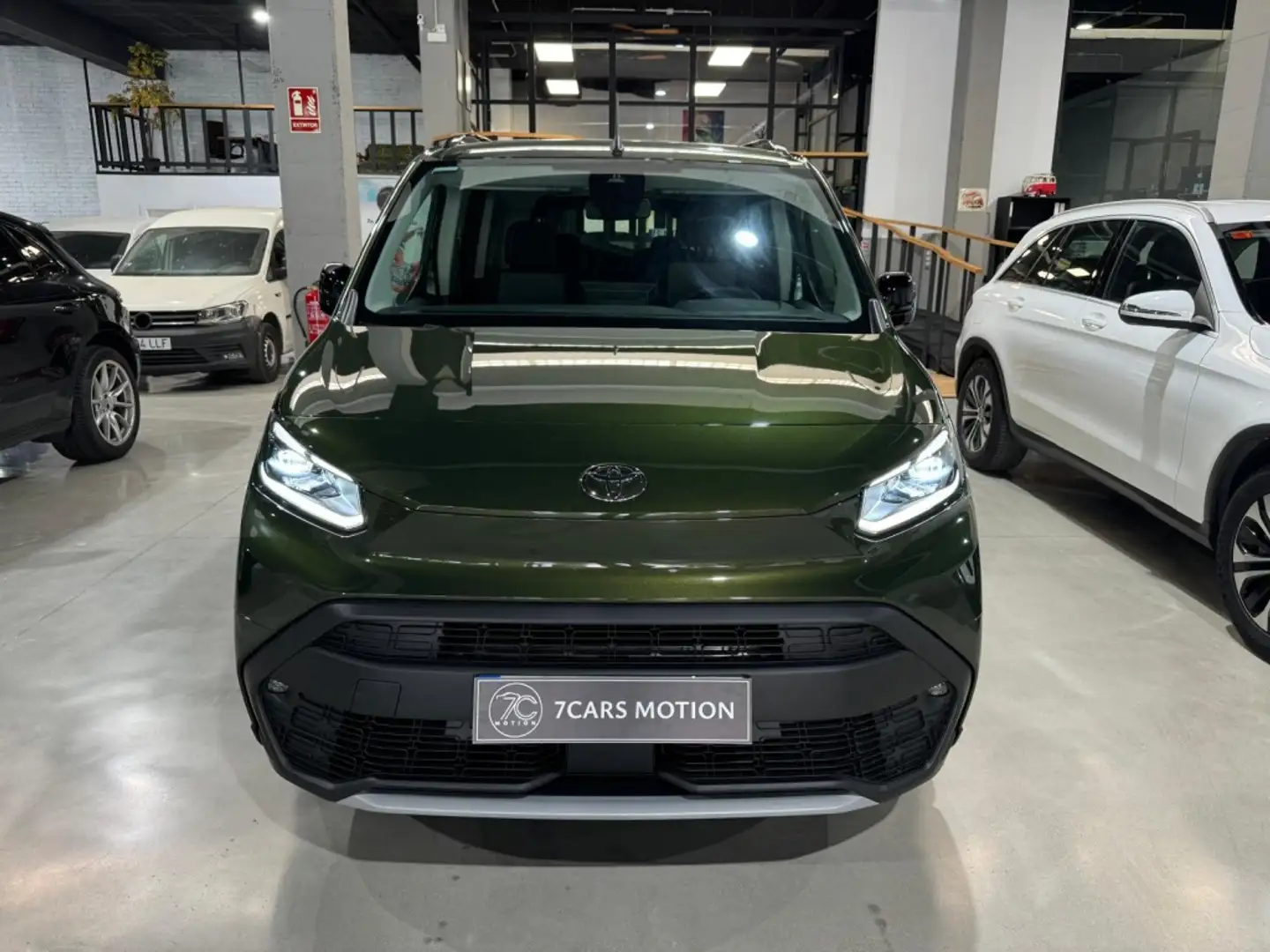 Toyota Proace City Family L2 1.5D 7pl. Active Aut. Vert - 2