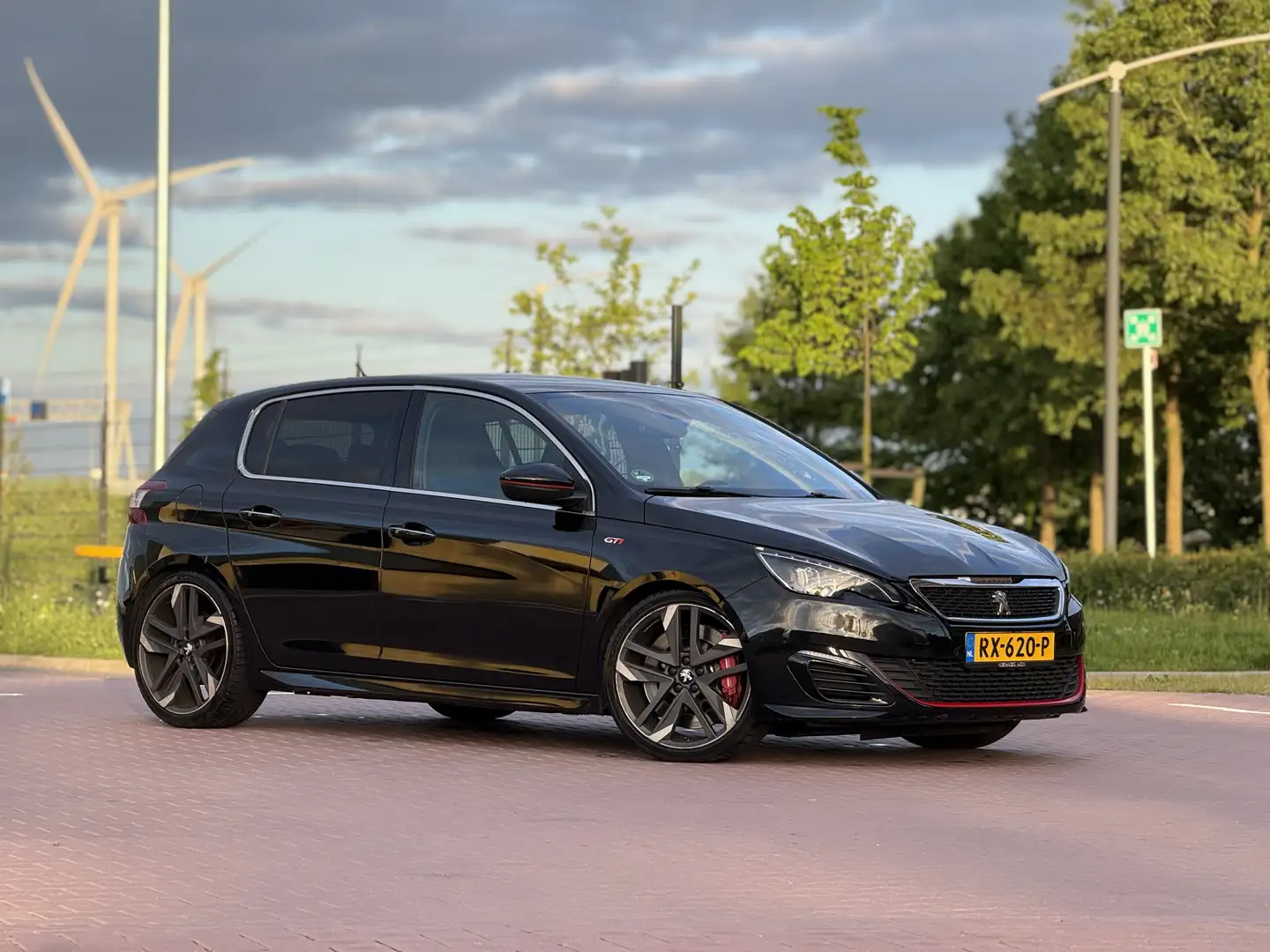 Peugeot 308 GTi by Sport - 1