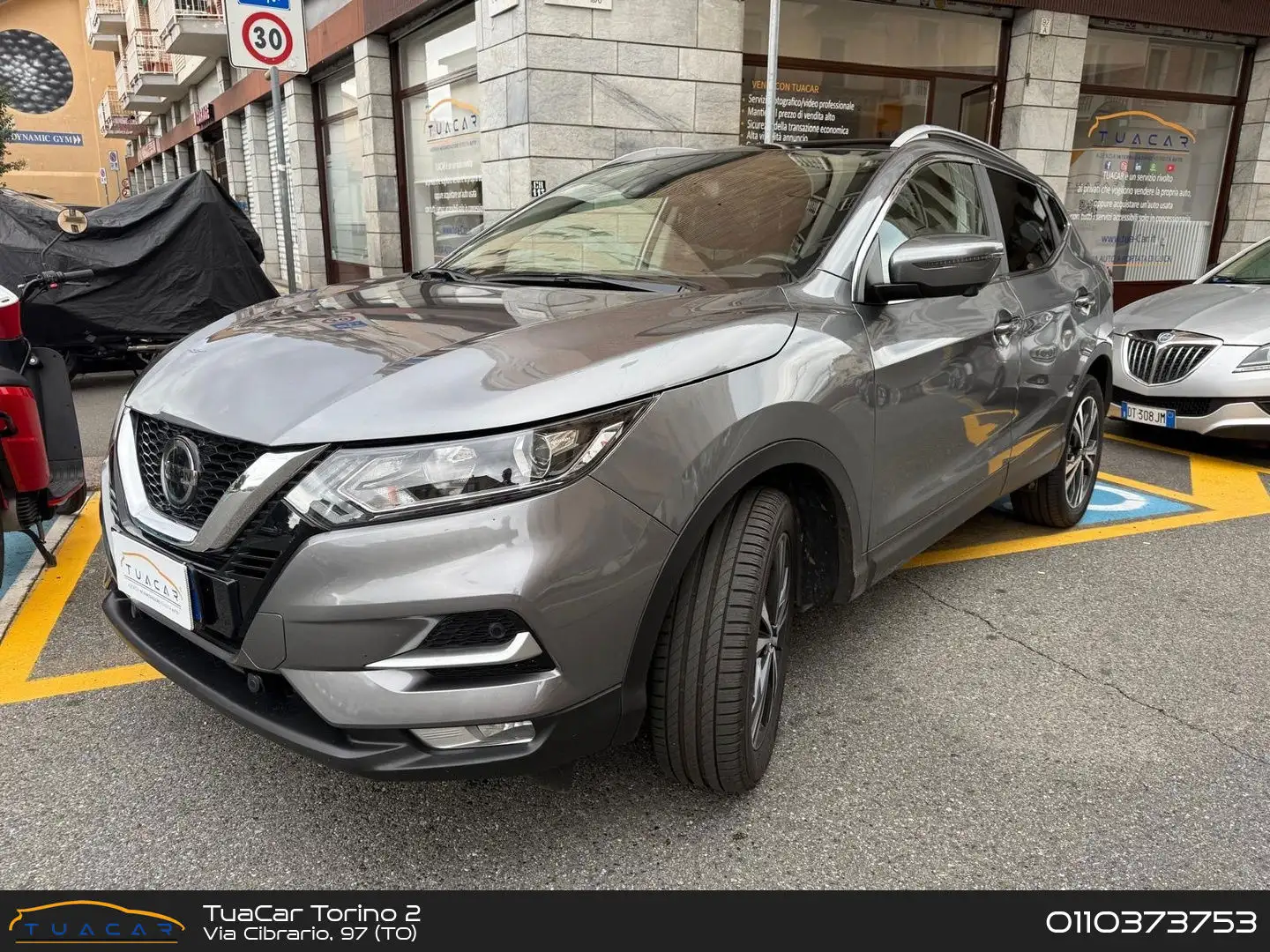 Nissan Qashqai N-Connecta 1.3 DIG-T Grigio - 1