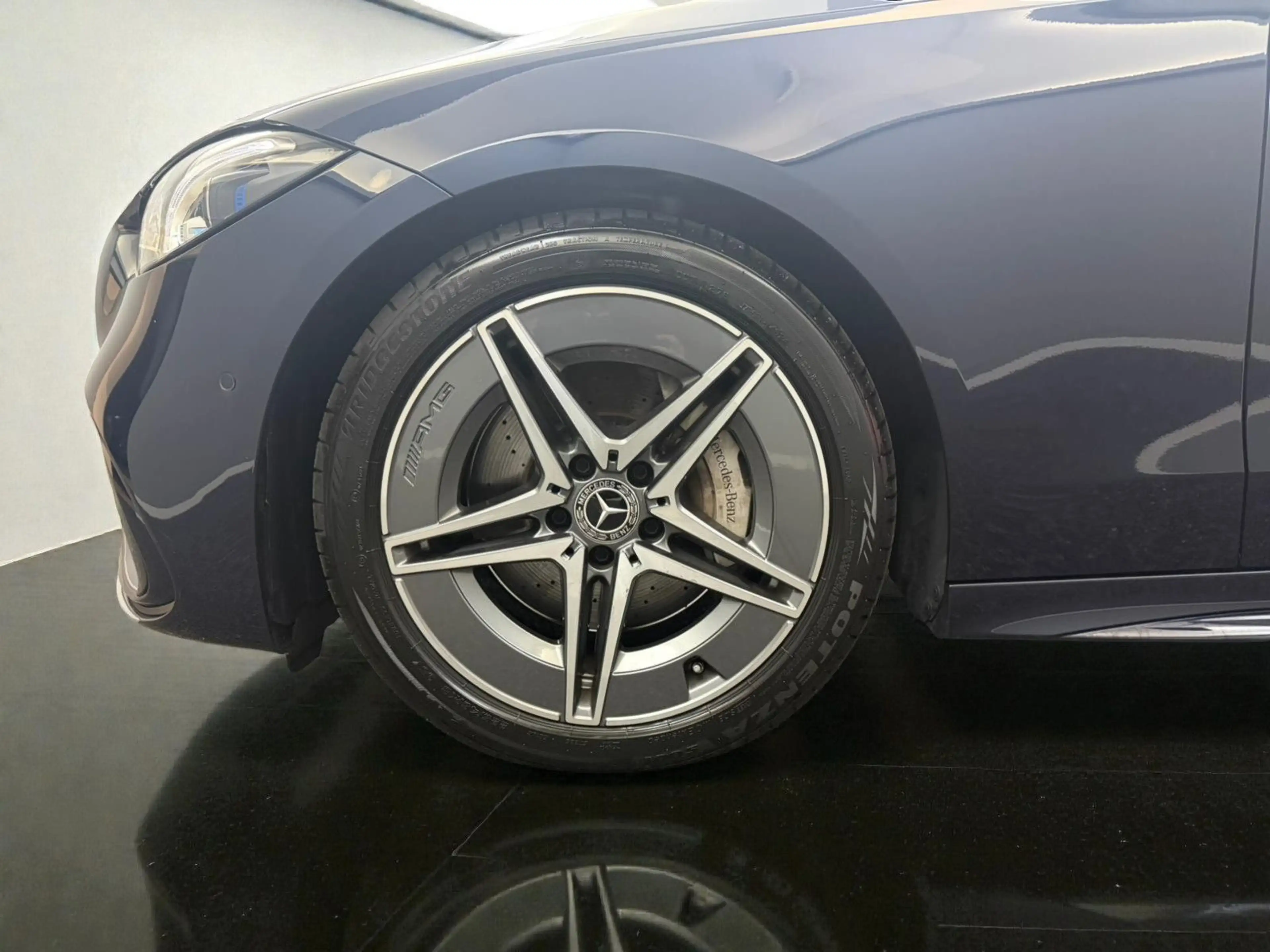 Mercedes-Benz C 300 d 4M Limo AMG LINE PANO*DIGI-LIGHT*WIDE*KAM — photo 4