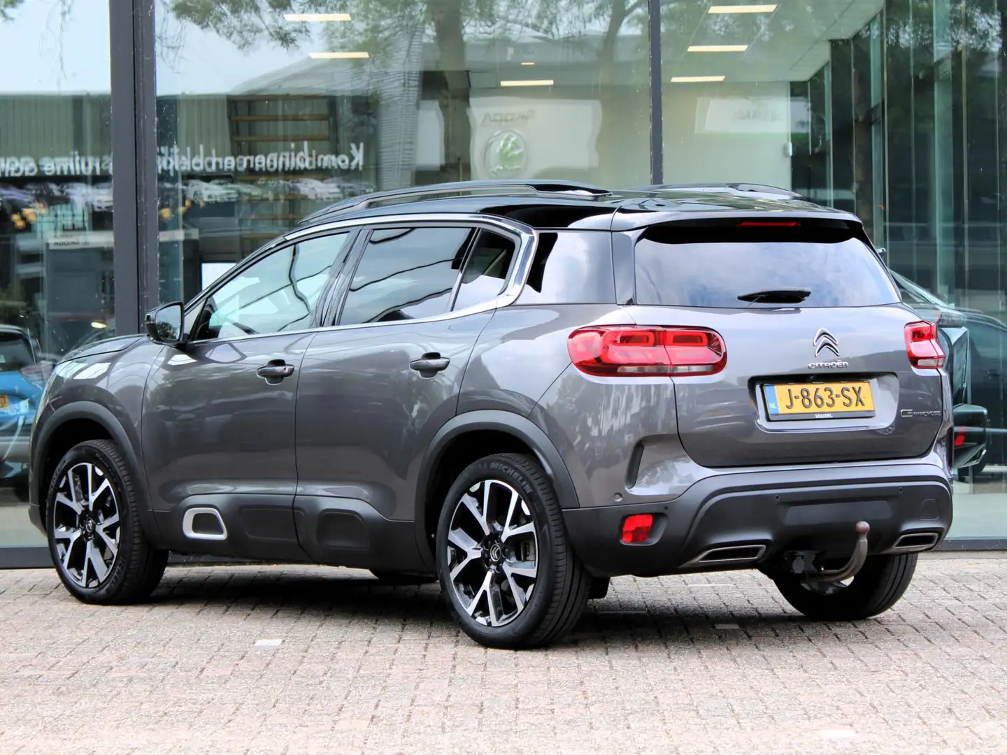 Citroen C5 Aircross 1.6 PureTech Shine Automaat | Navi / Leder / Camer Grijs - 2
