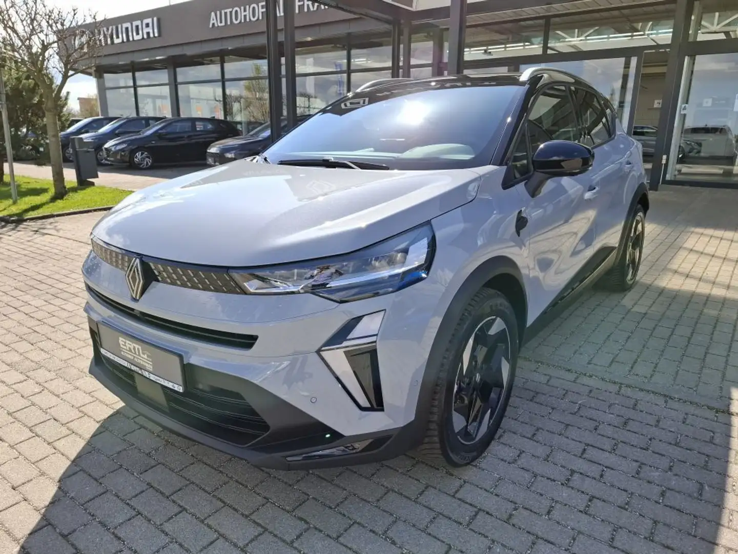 Renault Captur Techno Mild Hybrid 140 Grau - 1