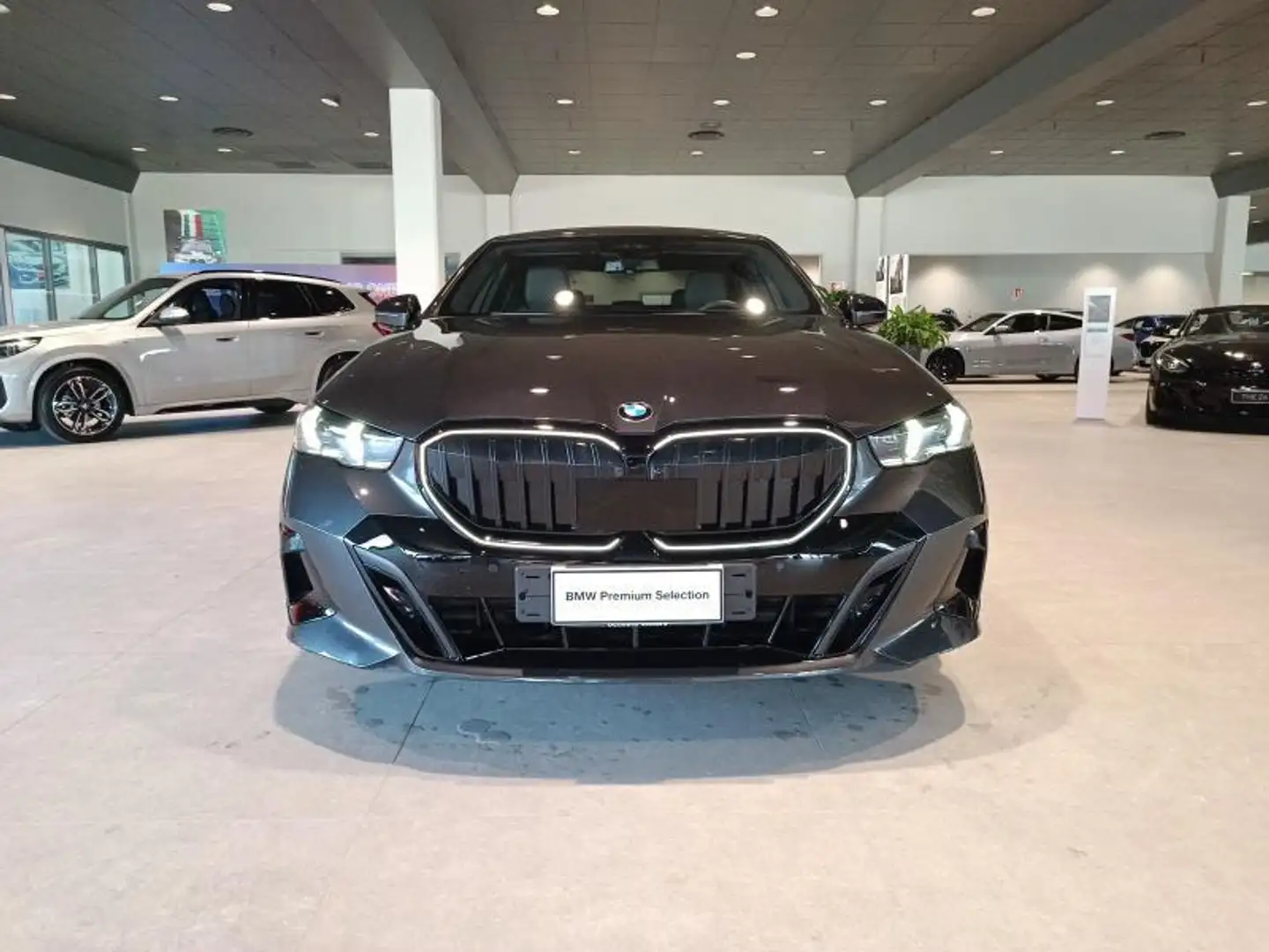 BMW 520 d 48V Msport xdrive auto Grigio - 2