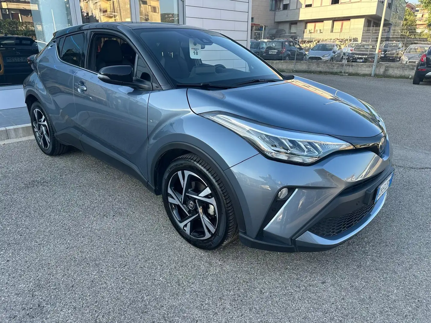 Toyota C-HR C-HR 2.0h More Business e-cvt Blu/Azzurro - 2