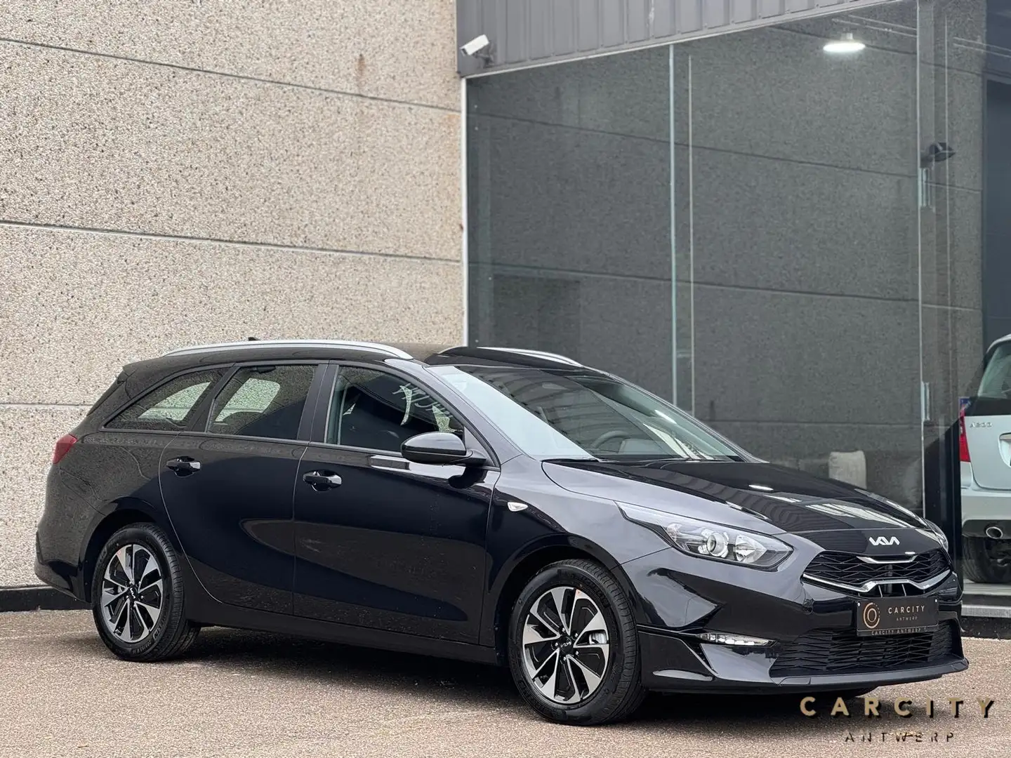 Kia Ceed SW / cee'd SW 1.5 T-GDI DCT | CAMERA | NAVI | STUURWIELVERW. | Noir - 1