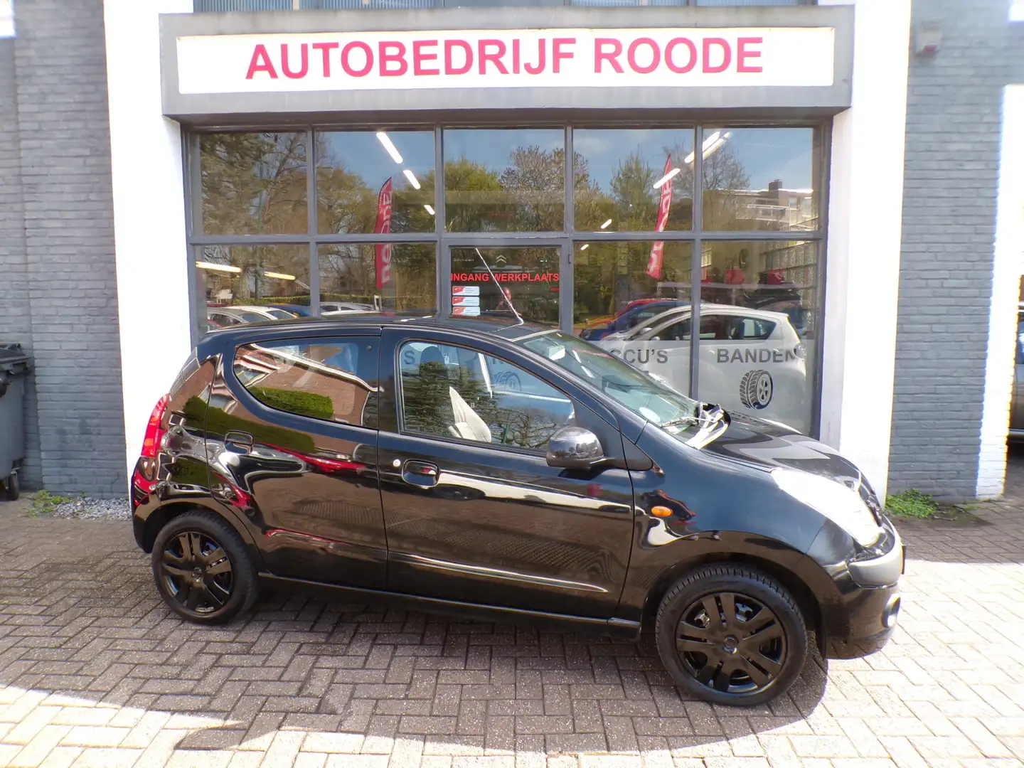 Nissan Pixo 1.0 Look AUTOMAAT, 1 EIGENAAR,AIRCO !!! Negro - 1