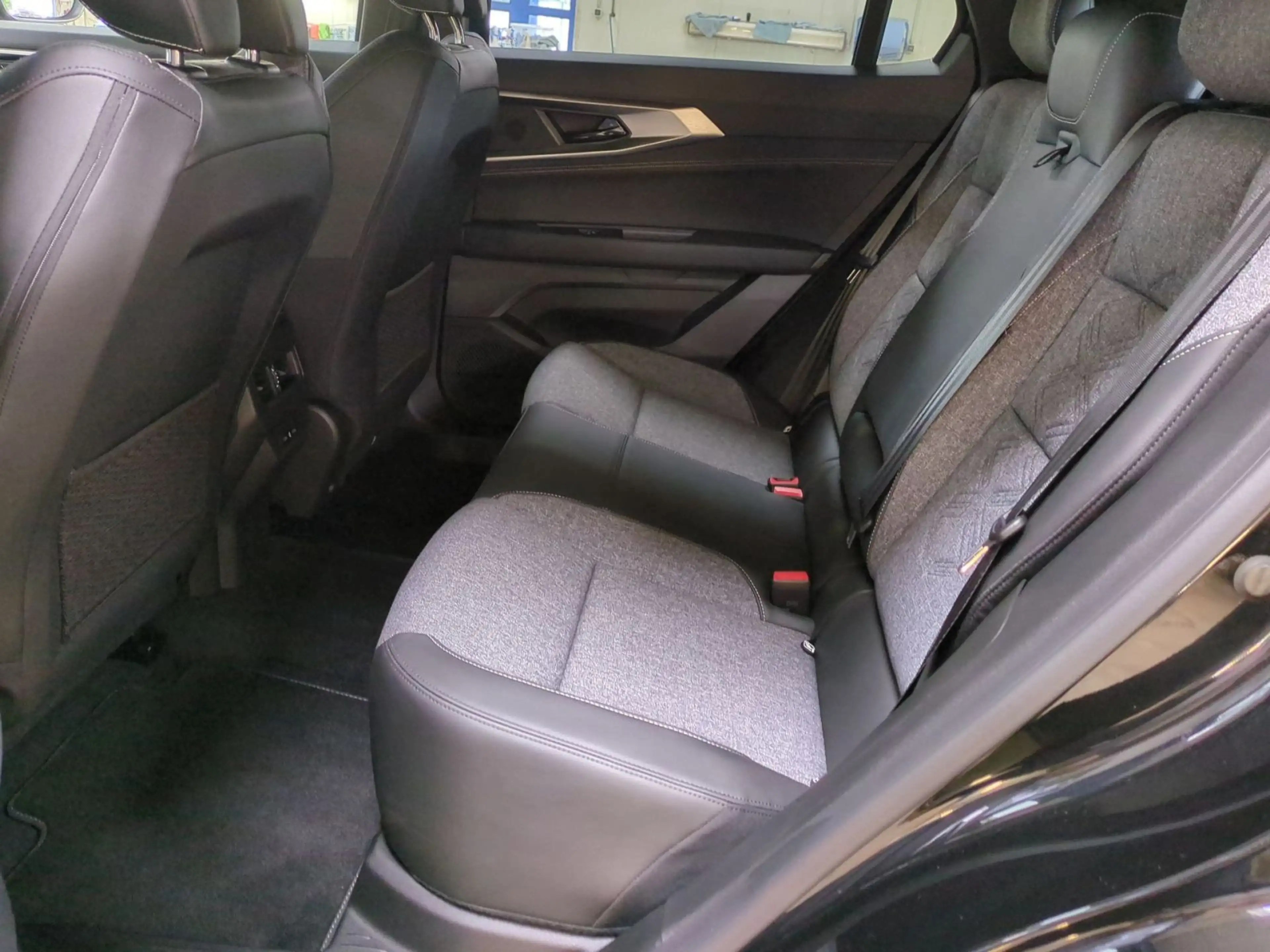 Renault Rafale 1.2 E-TECH Hybrid 200 Techno — photo 13