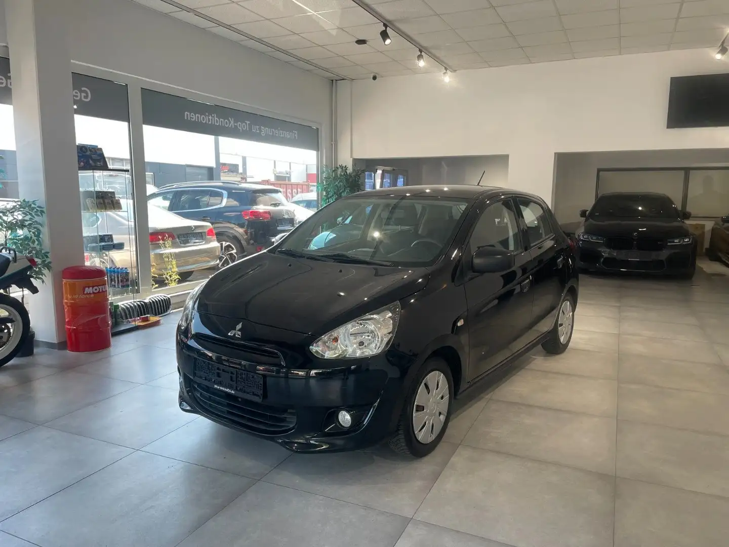 Mitsubishi Space Star Diamant Edition Schwarz - 2