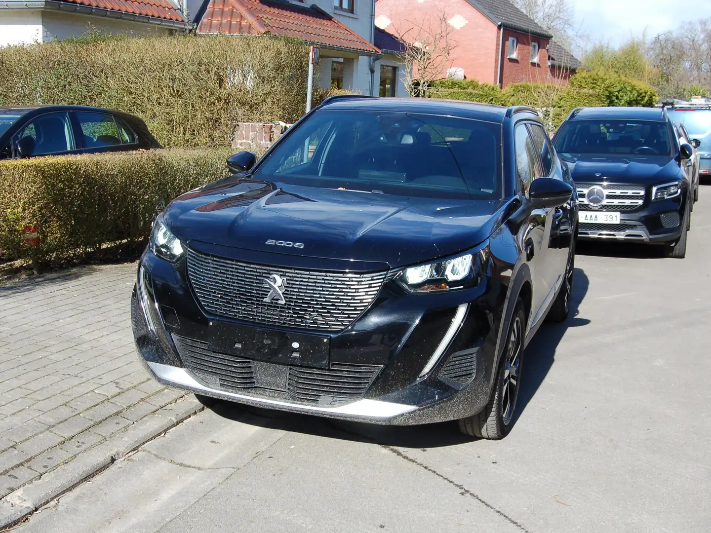 Peugeot 2008 2008 1.5 BlueHDi Allure Pack S 13.636 NETTO JA GPS Schwarz - 2