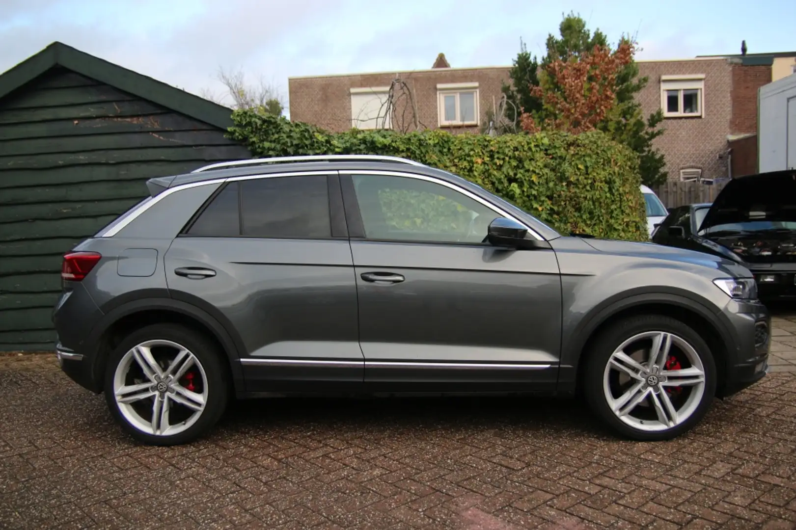 Volkswagen T-Roc 2.0 TSI 4Motion Sp. | Apple carplay | Set Winterwi Grijs - 2