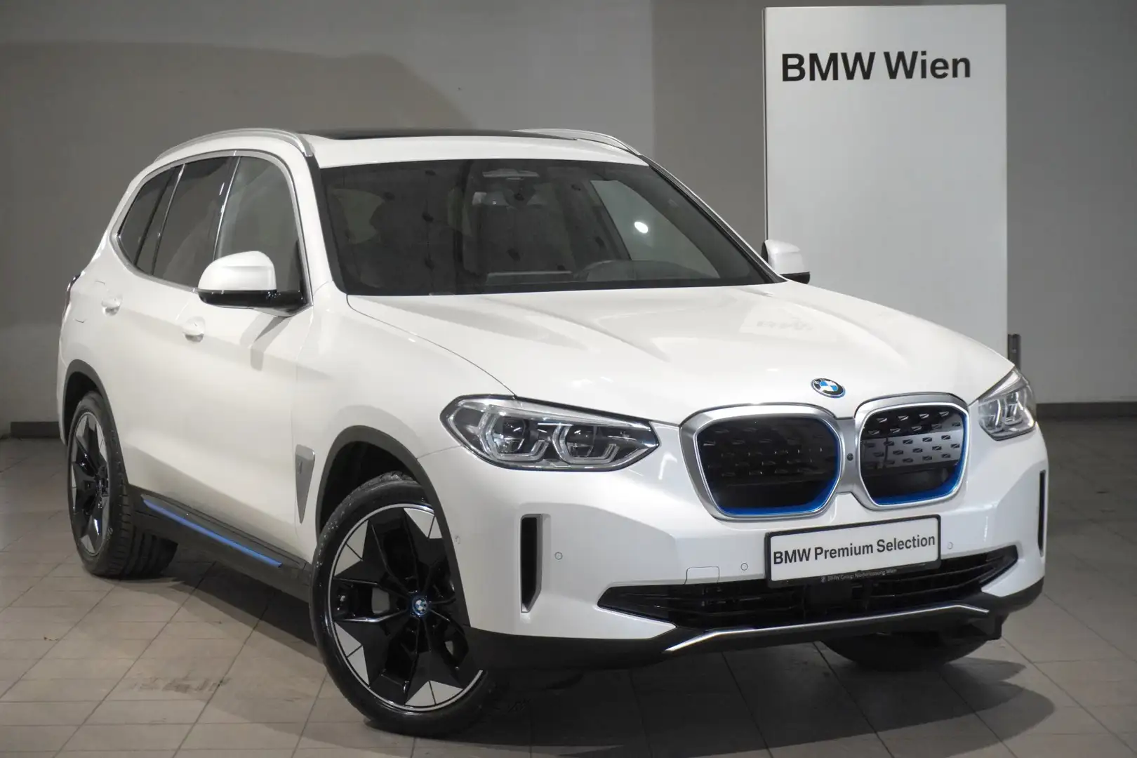 BMW iX3 Blanc - 1