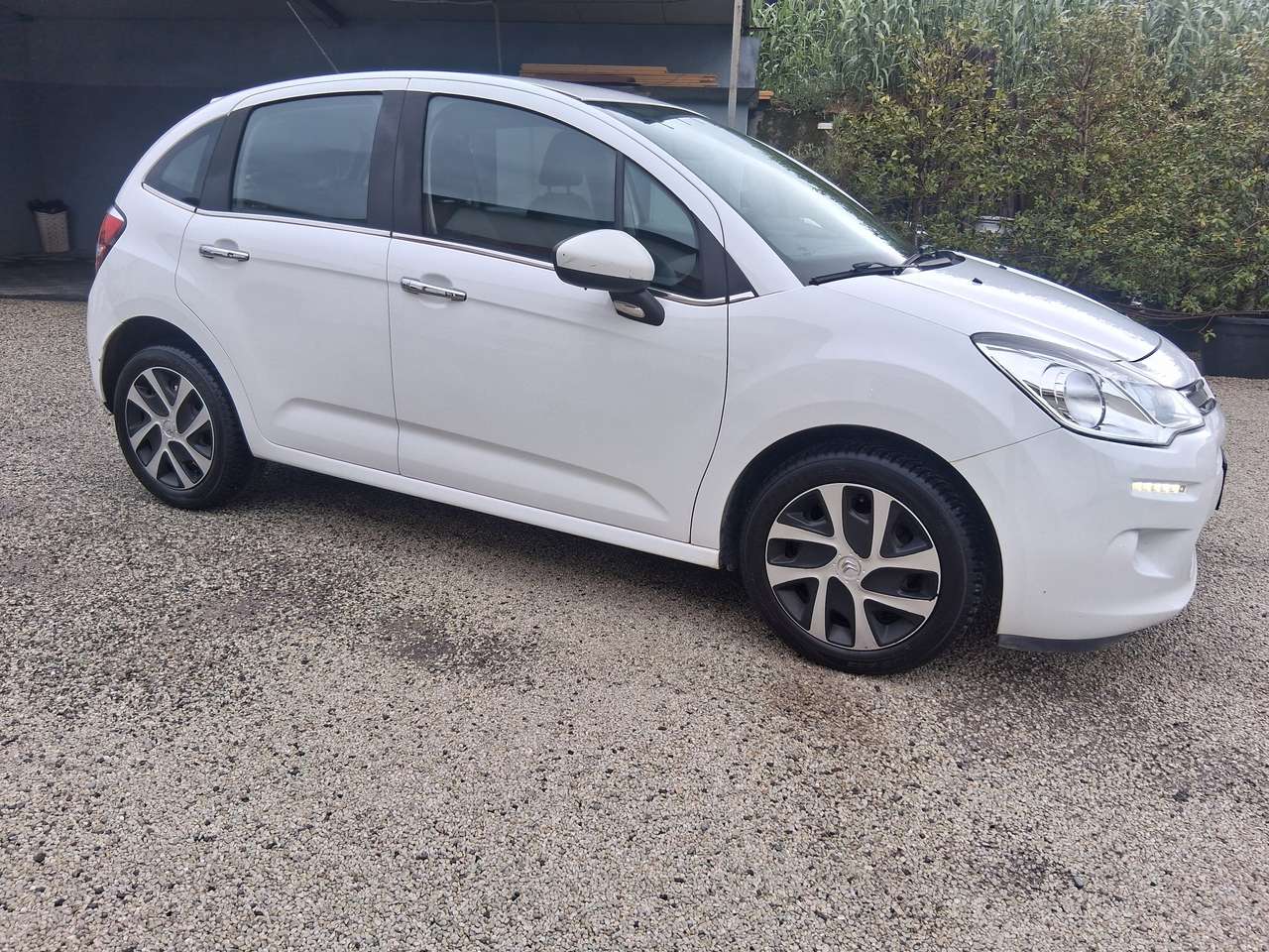 Citroen C3 C3 II 2009 1.2 puretech Seduction 82cv E6