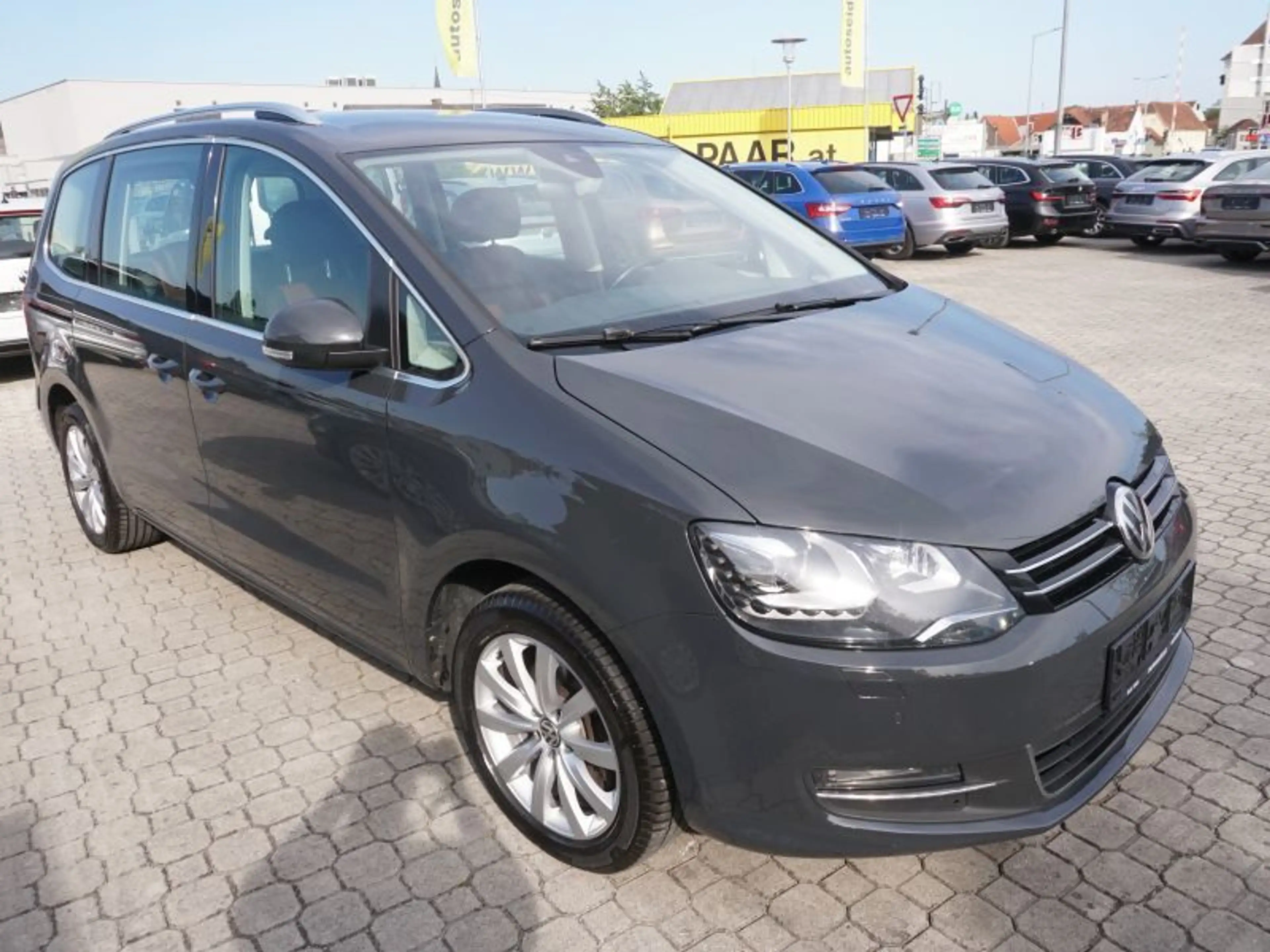 Volkswagen Sharan Business+ SCR 2,0 TDI DSG *LEDER+NAVI+XENON* — photo 3