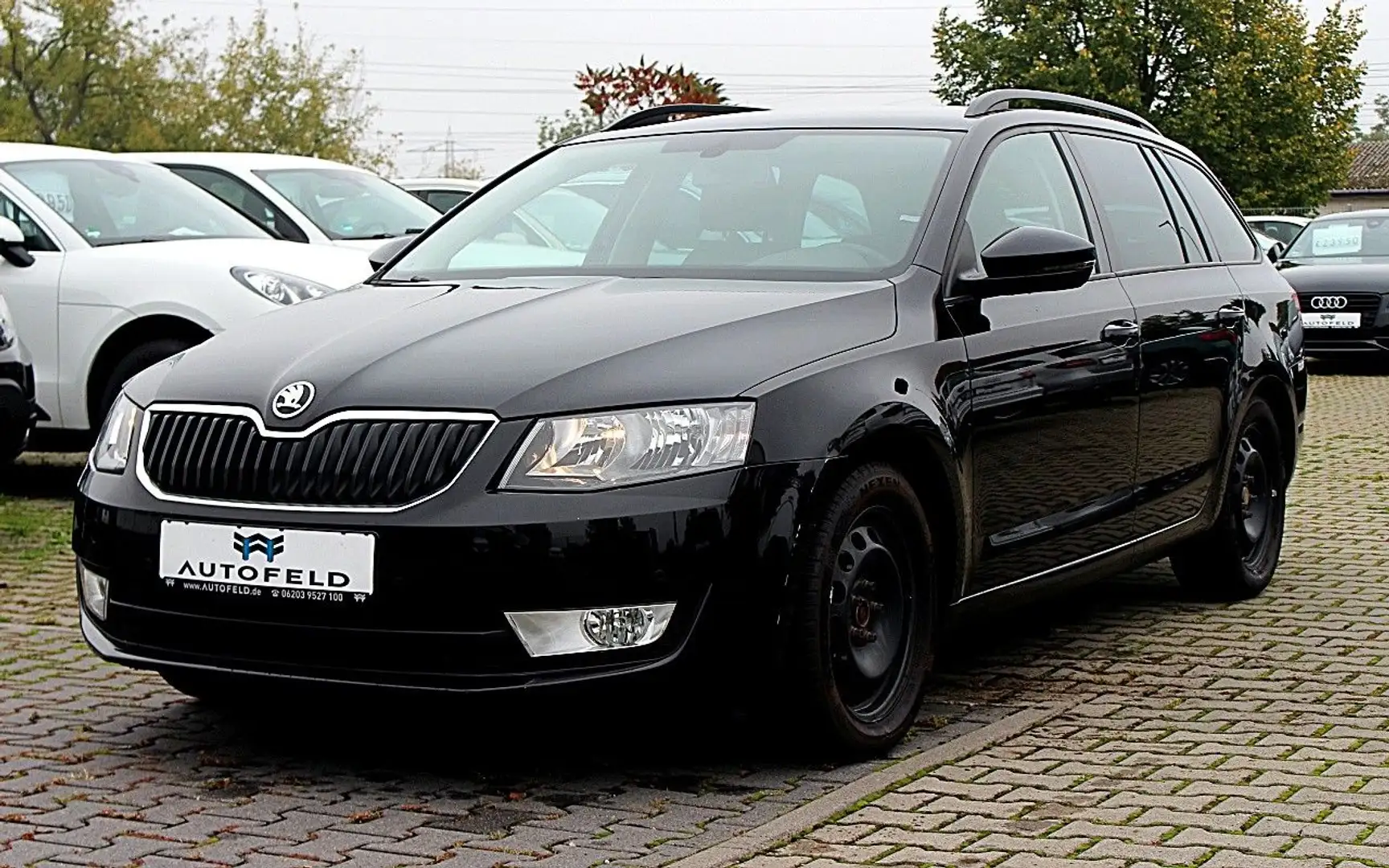Skoda Octavia 2.0 TDI/VOLLSHEFT/KLIMA/SHZ/PDC/TEMP/AHK Noir - 2