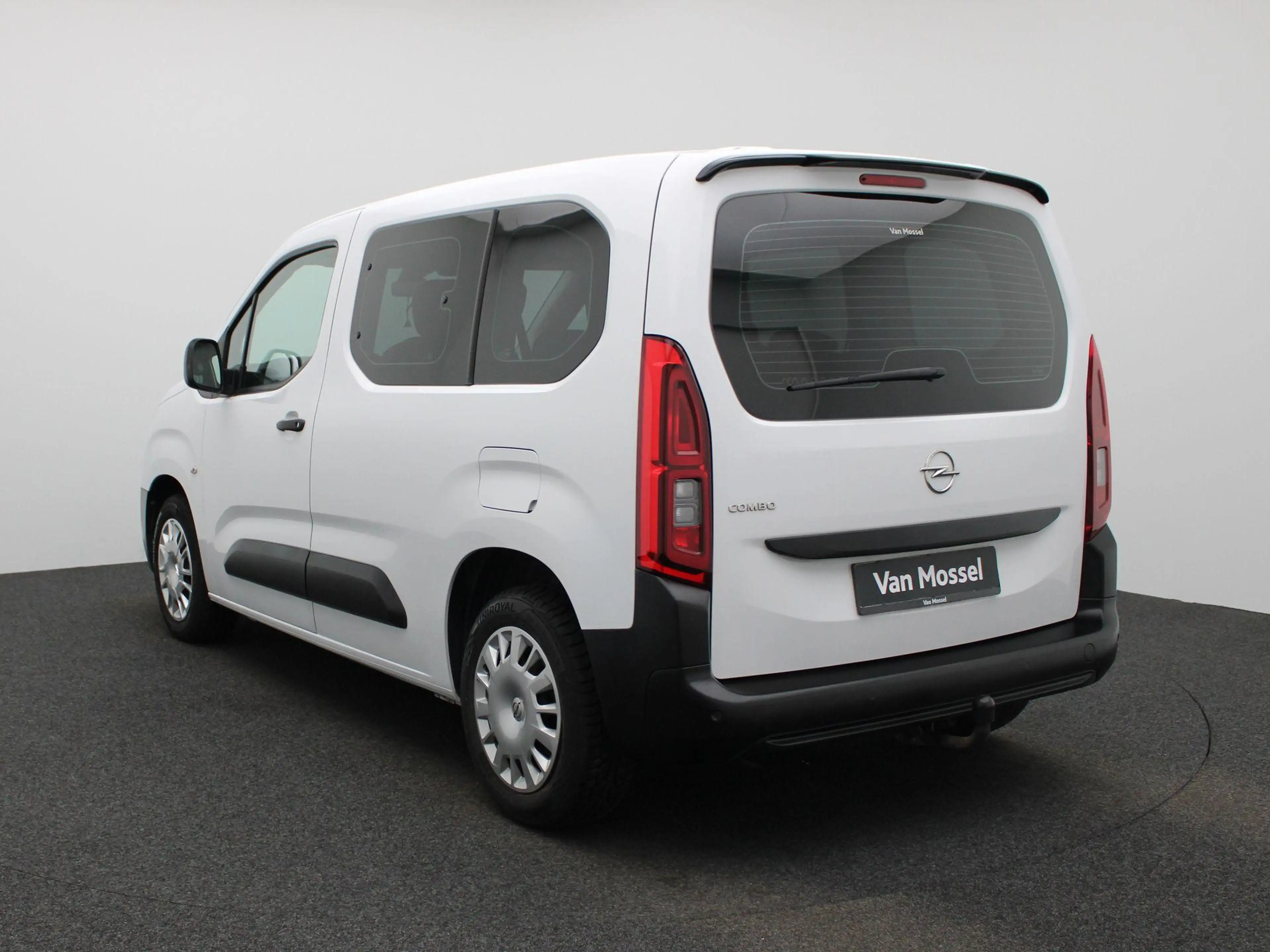 Opel Combo Life 1.5 Turbo D 100 MT6 Edition | PDC A | Bluetooth | — photo 2