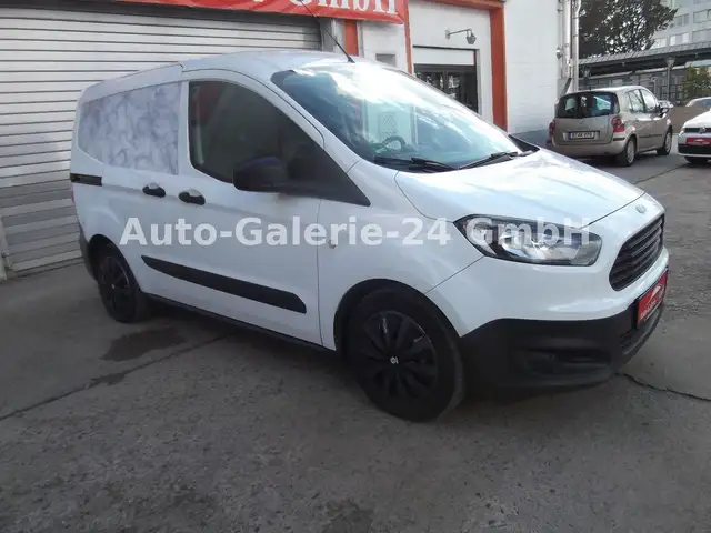 Ford Transit Courier main image