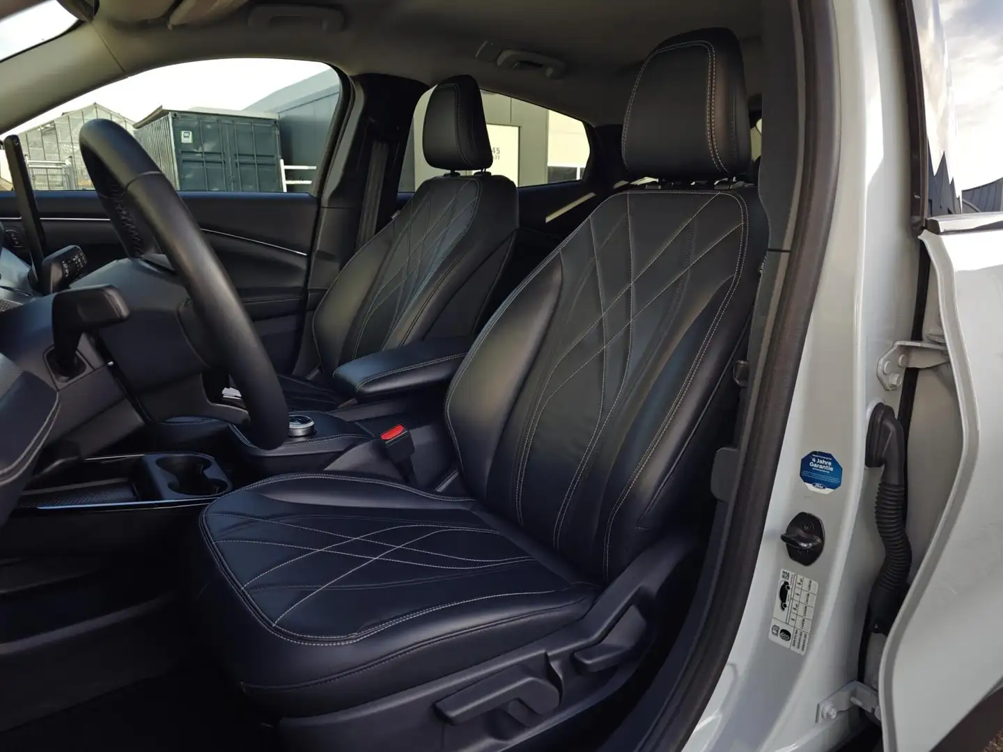 Ford Mustang Mach-E Mach-E|Carplay\Android|Camera|leder| Ford Mustang Blanc - 2