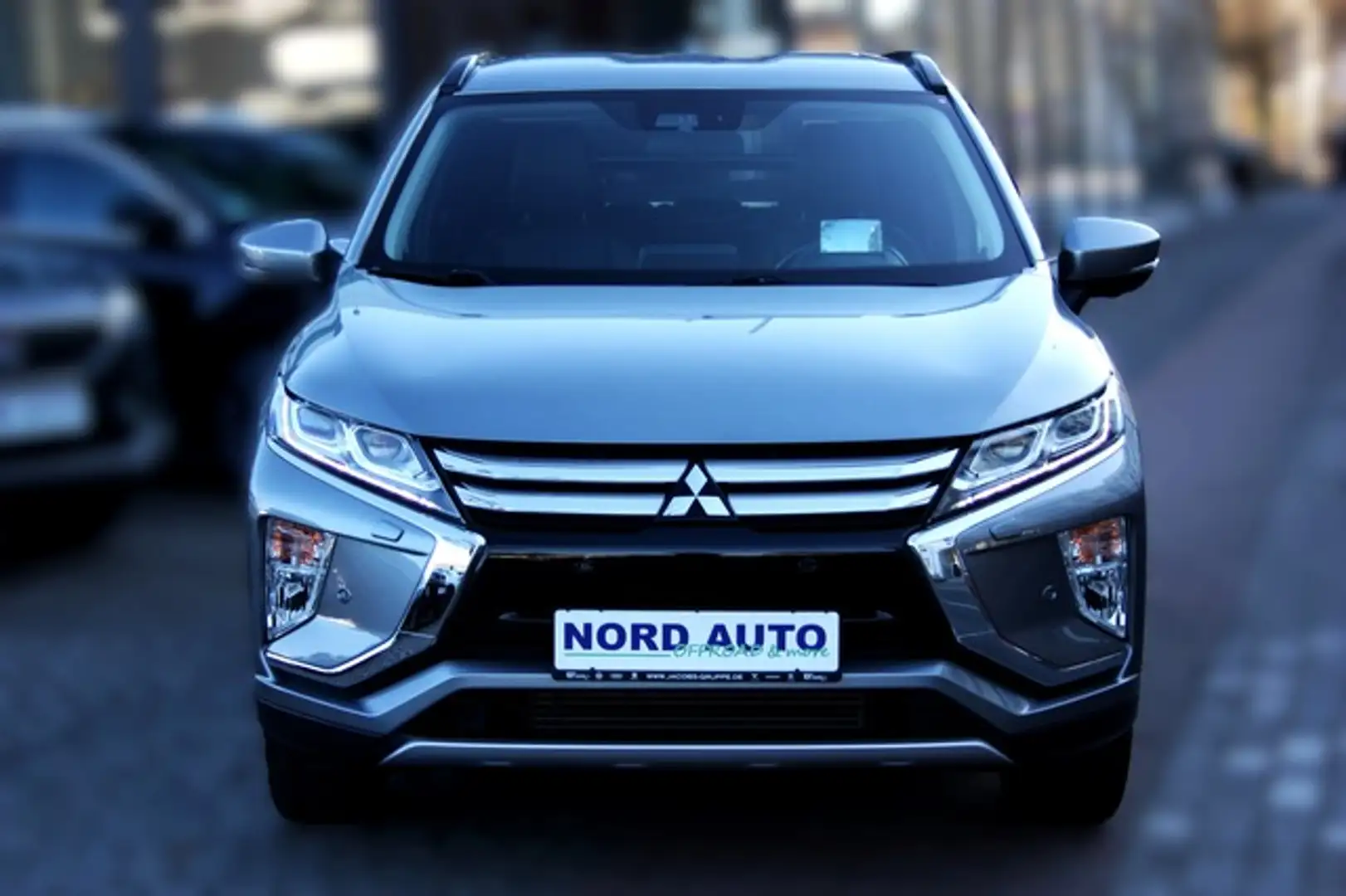 Mitsubishi Eclipse Cross 1.5 LIMITED Navi/Kam/Leder/HeadUp Zwart - 2