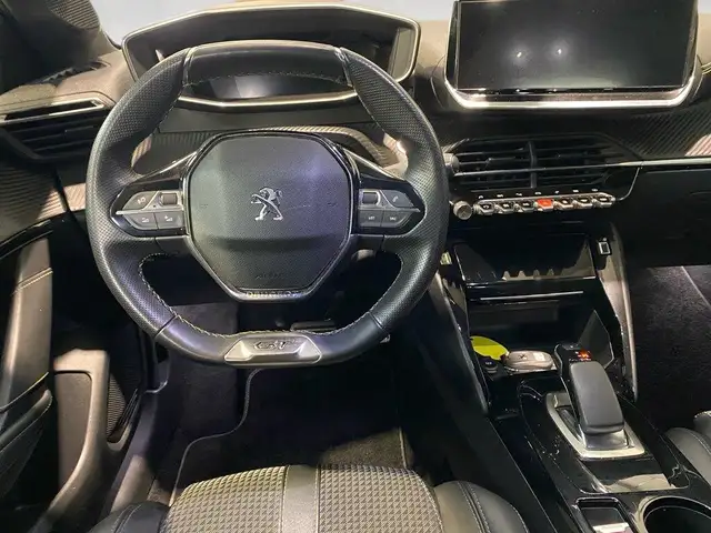 Peugeot 208 view 7