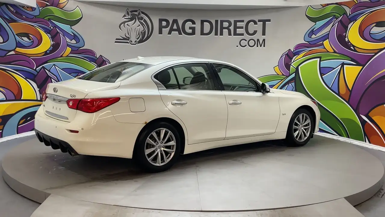 Infiniti Q50 photo Infiniti Q50